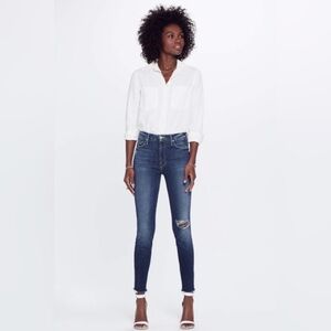 MOTHER 28 High Waisted Looker Ankle Fray Distressed Skinny Jeans in Cat Attack